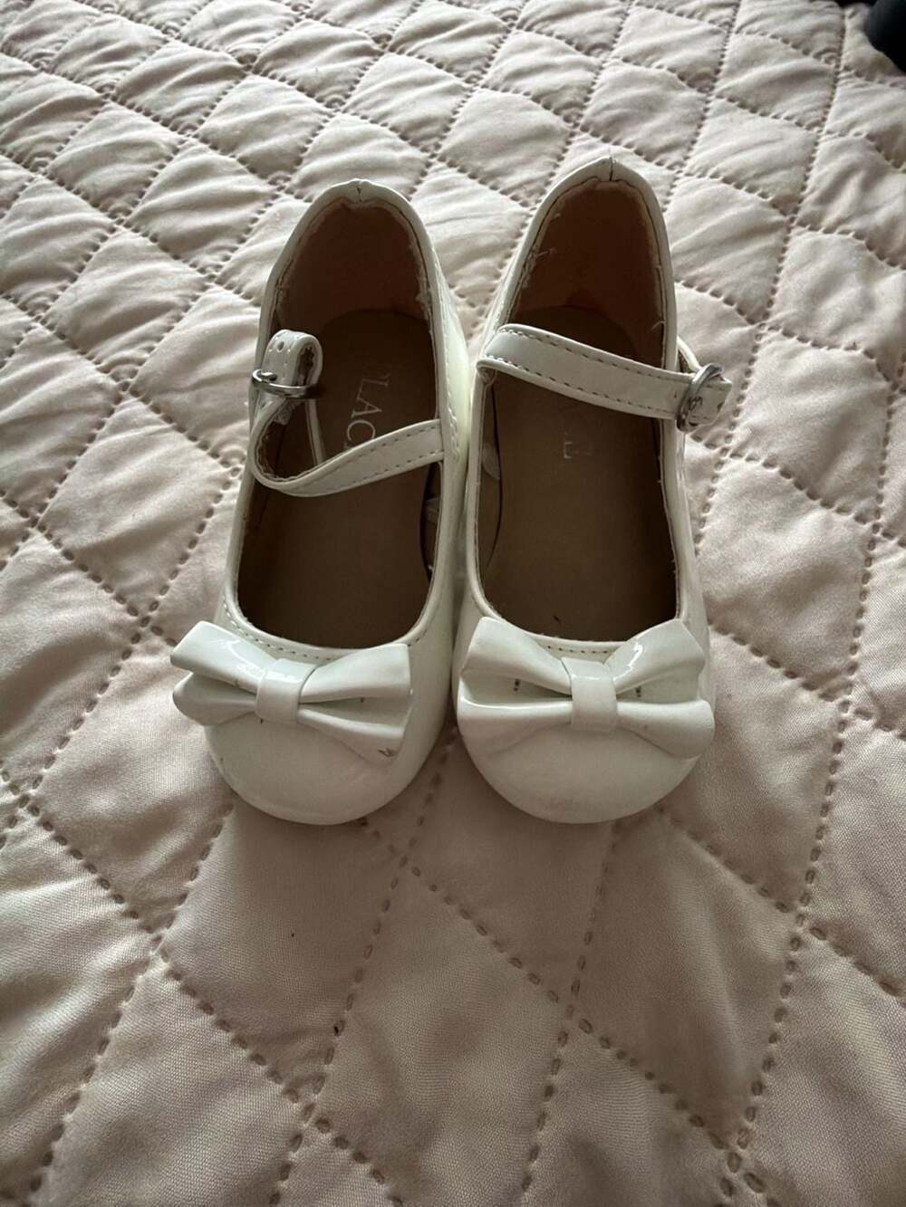 The Children's Place Girls' White Patent Mary Jane Dress Shoes with Bow